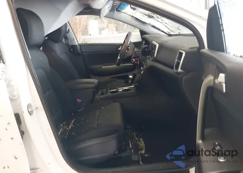 2020 Kia Sportage Lx z USA, uszkodzony, nr VIN KNDPMCAC5L7755752